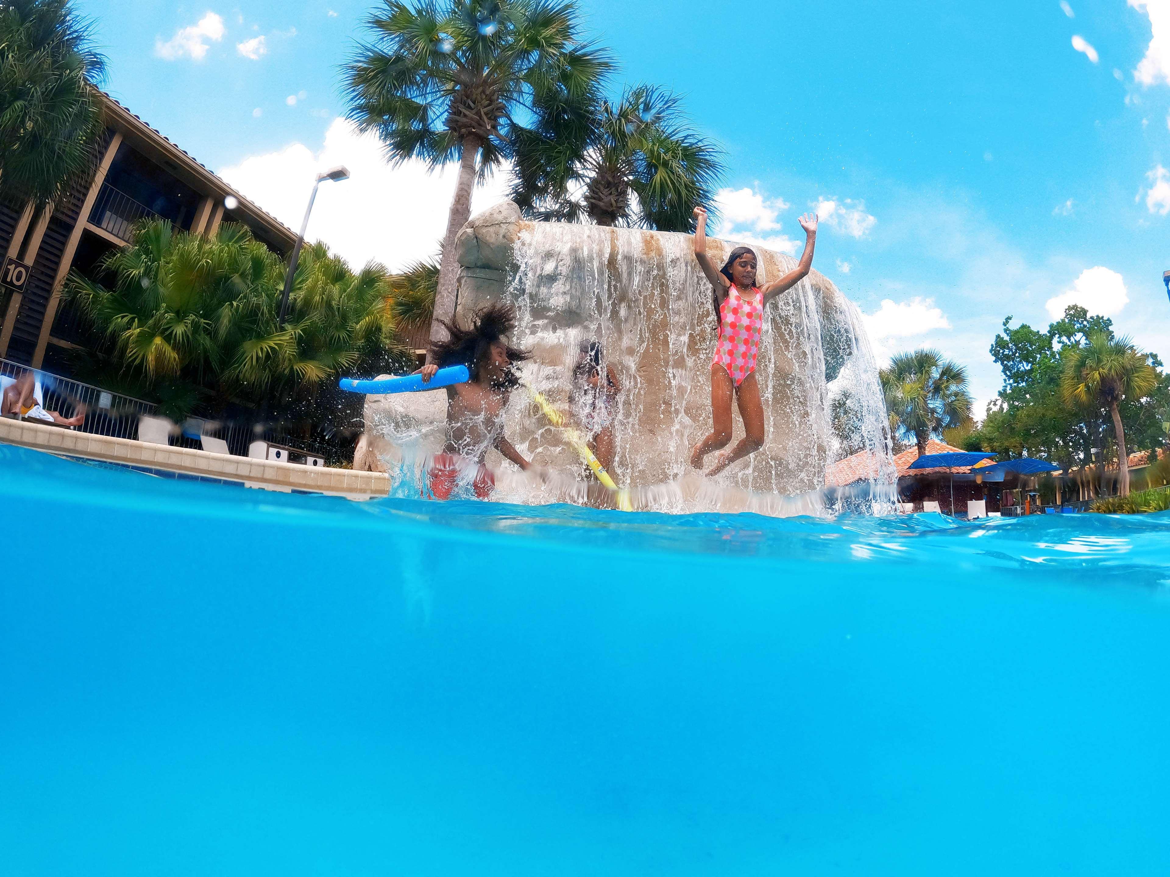 Doubletree By Hilton Hotel Orlando At Seaworld Williamsburg Экстерьер фото
